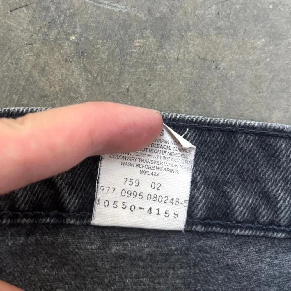 Vintage 90's 1996 Levi Orange Tab 550 Relaxed Fit Taper Leg Dark Wash Black Jean